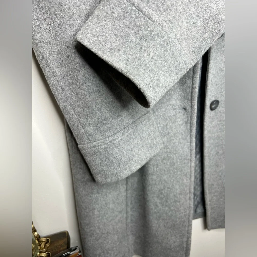 Anne Klein lambswool & cashmere long coat. Size 8. Gray with satin soft lining. - Picture 3 of 8